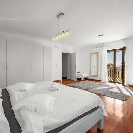 Blue Adria Villa