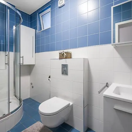 Blue Adria Villa *
