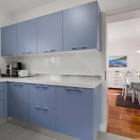 Willa Blue Adria Vodice